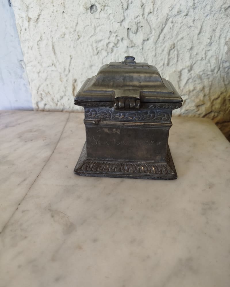 Coffret aux Saintes huiles